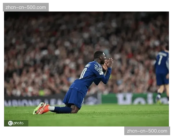 法甲:巴黎圣日耳曼4-0大胜洛里昂,登贝莱上演帽子戏法 法甲:巴黎圣日耳曼4-0大胜洛里昂,登贝莱上演帽子戏法